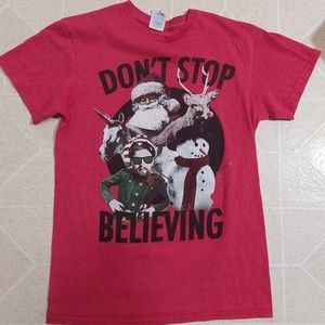 Mens Small Red Dont Stop Believin Santa T Shirt